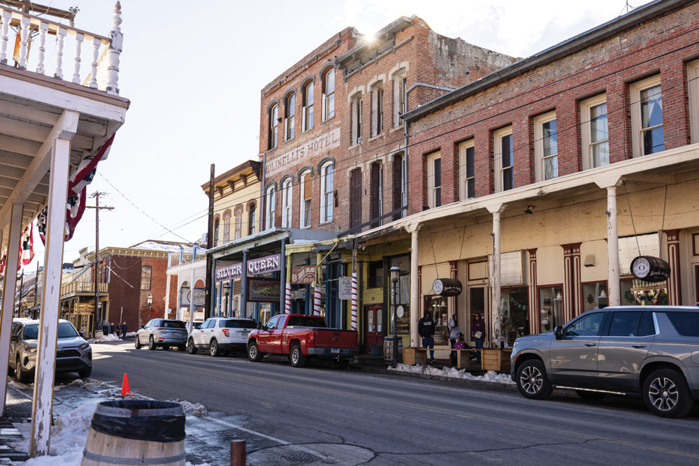Exterior of the Silver Queen Hotel and Saloon. 
